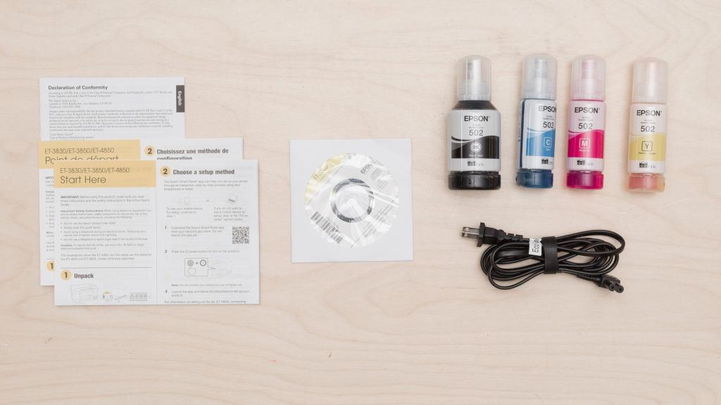 La Epson EcoTank ET-3850 include 1 set di inchiostri (1 flacone BK e 3 flaconi CMY) oltre ad un ulteriore flacone di Nero Extra